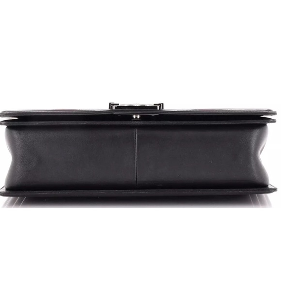 CHANEL BOY RARE Color Chain Patent Quilted Shoulder Bag Medium - Picture 8 of 14